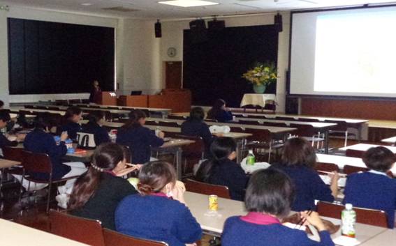 ランチョン勉強会 テーマ「心臓の機能」の様子