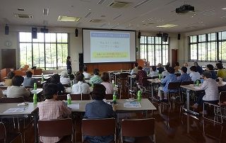 認知症予防「よかよか講座」の様子1