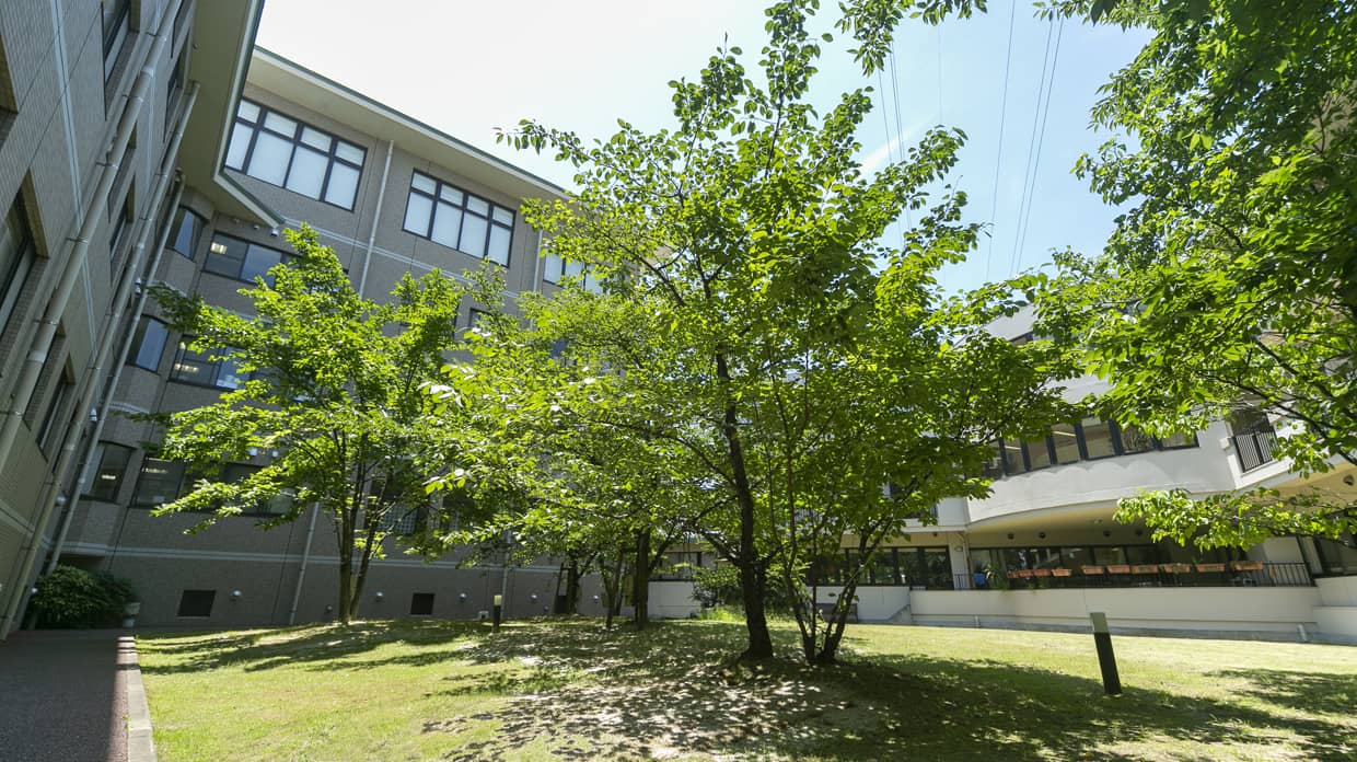 油山病院の中庭